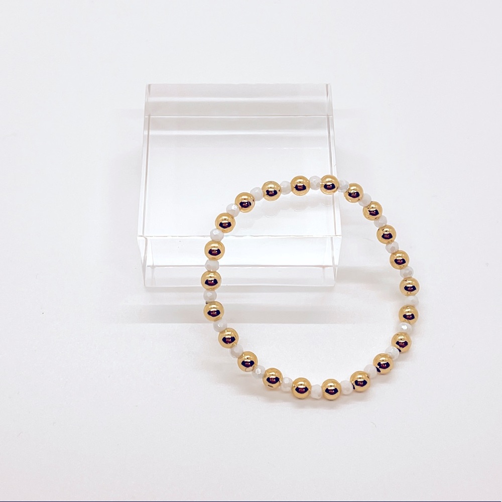 Handmade Gold and White Beaded Bracelet
